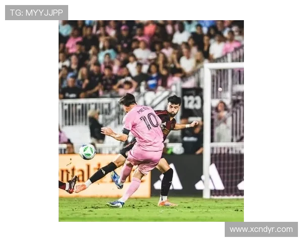 梅西领衔揭幕战巴黎豪取三连胜，姆巴佩梅开二度助攻显锋芒