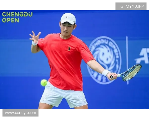 网球赛季精彩纷呈 年轻新星崭露头角 赛场风云再起